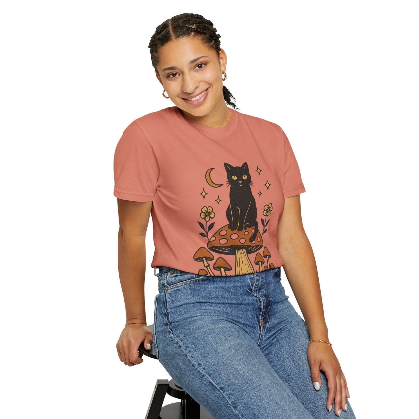 Stay Weird Cat T-Shirt | Unisex Vintage Graphic Tee | Boho Aesthetic Apparel | Unique Cat Lover Gift