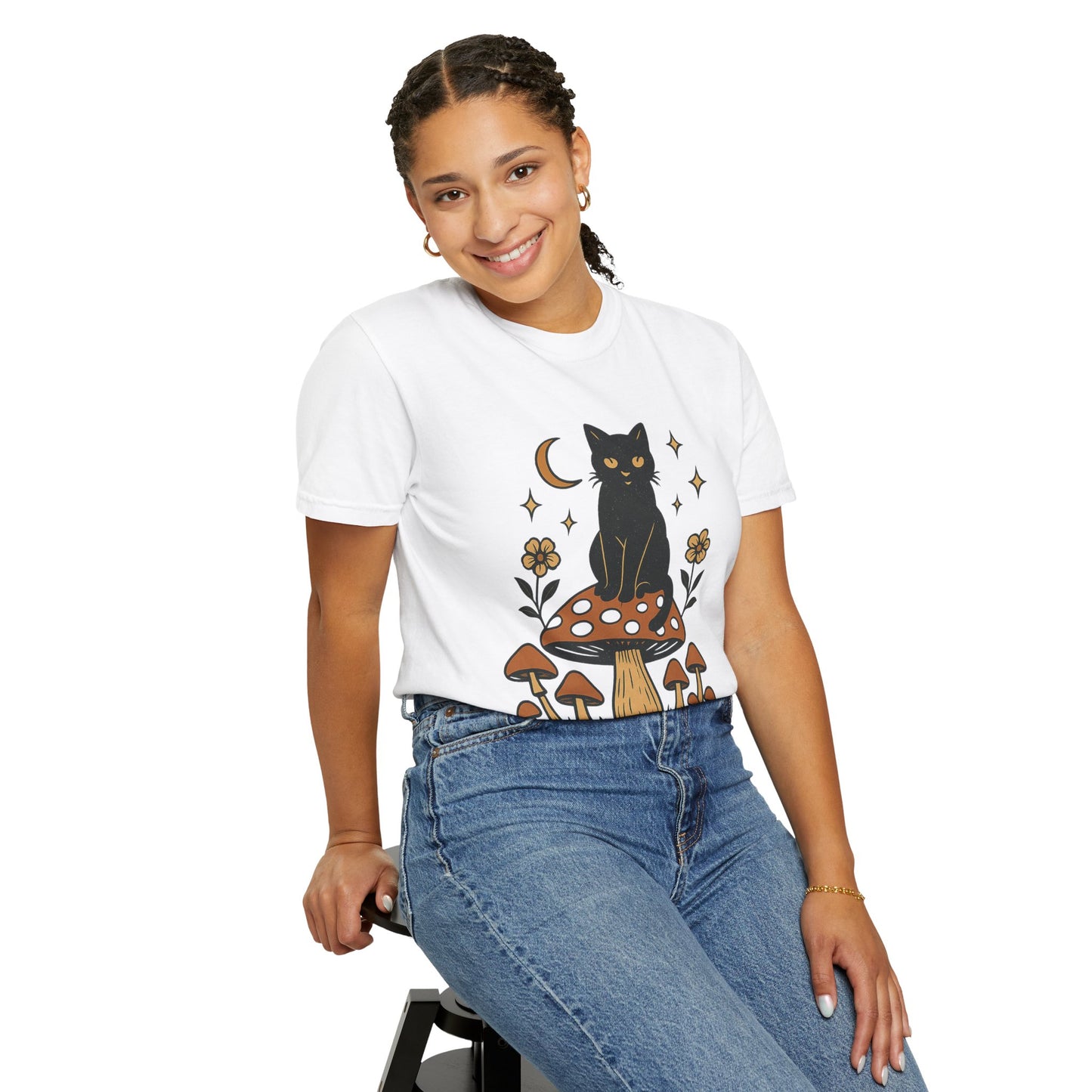 Stay Weird Cat T-Shirt | Unisex Vintage Graphic Tee | Boho Aesthetic Apparel | Unique Cat Lover Gift