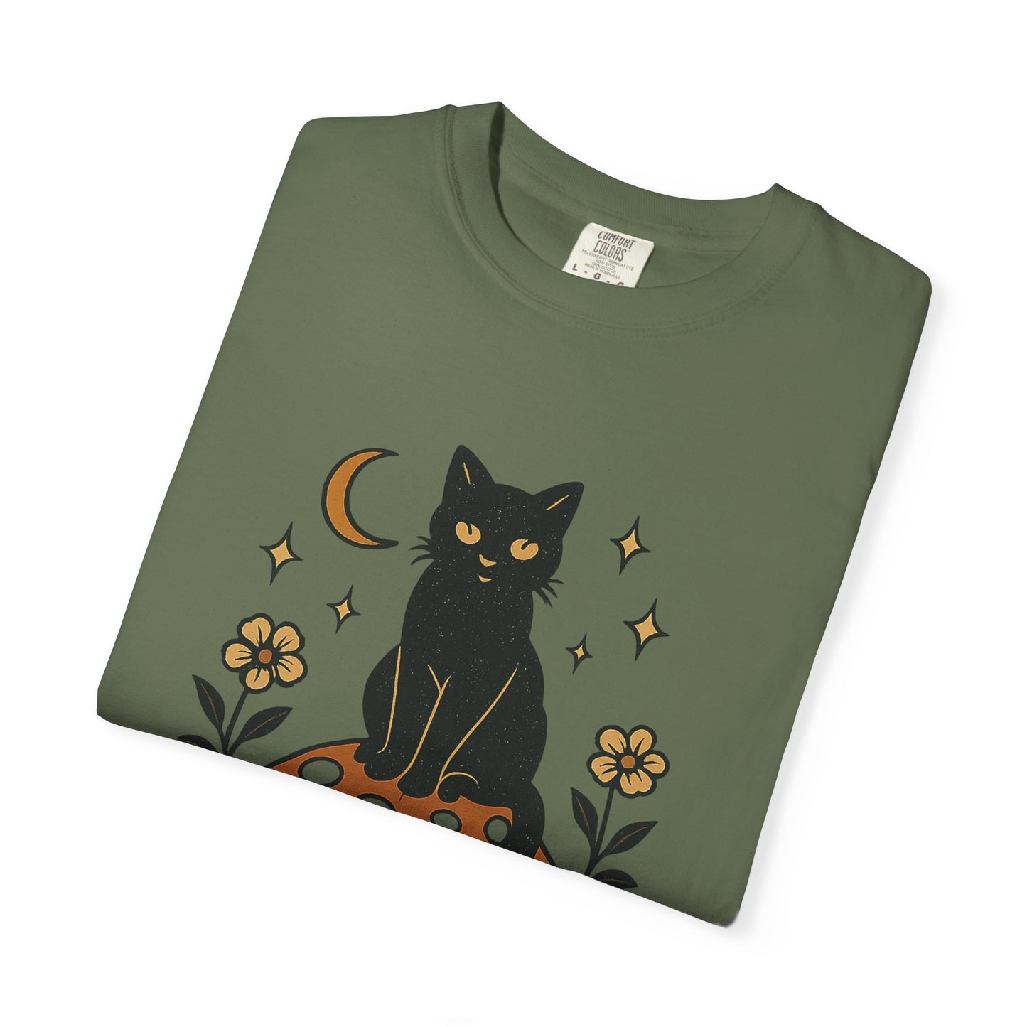 Stay Weird Cat T-Shirt | Unisex Vintage Graphic Tee | Boho Aesthetic Apparel | Unique Cat Lover Gift