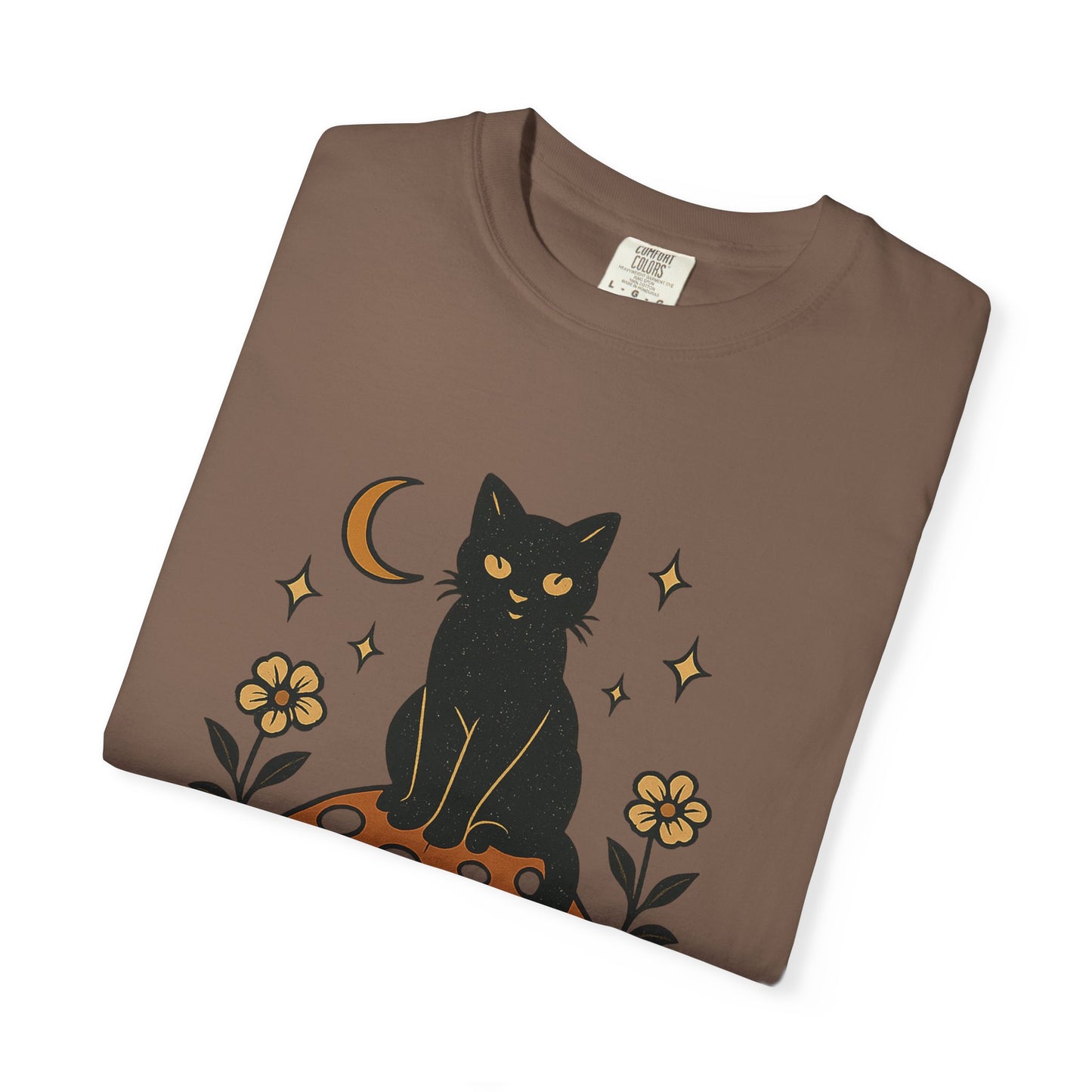 Stay Weird Cat T-Shirt | Unisex Vintage Graphic Tee | Boho Aesthetic Apparel | Unique Cat Lover Gift